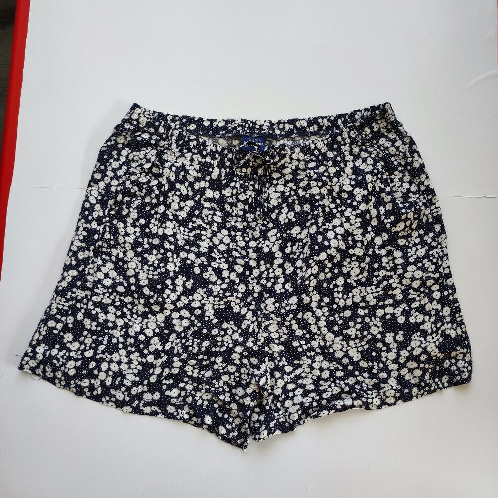 Simply Basic summer short lightweight black white floral design women's size XL